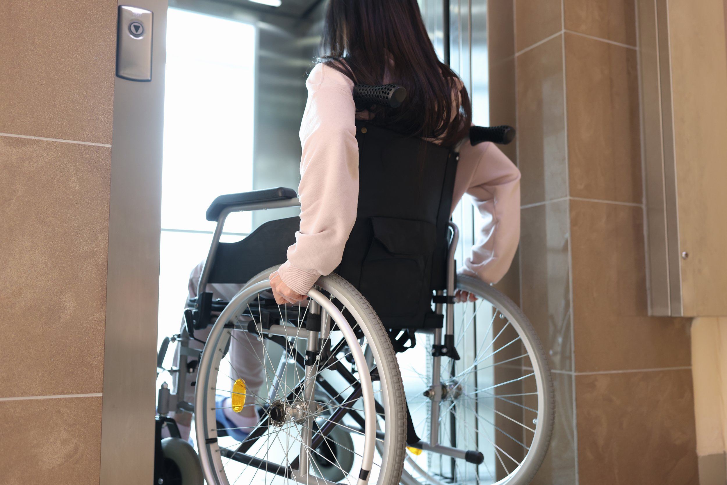 Read more about the article Ved du, hvor mange elevatorer der er ude af drift på togstationerne?
